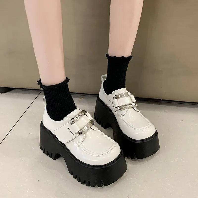 女性用防水レザープラットフォームシューズ,ハイウェッジ,カジ - Leather Sneaker Care Kit のレビューと価格