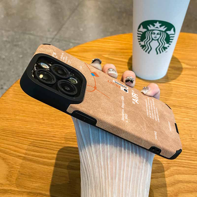 ファー レザー スニーカー エアシューレース スマホケース  - Sneaker Case のレビューと価格