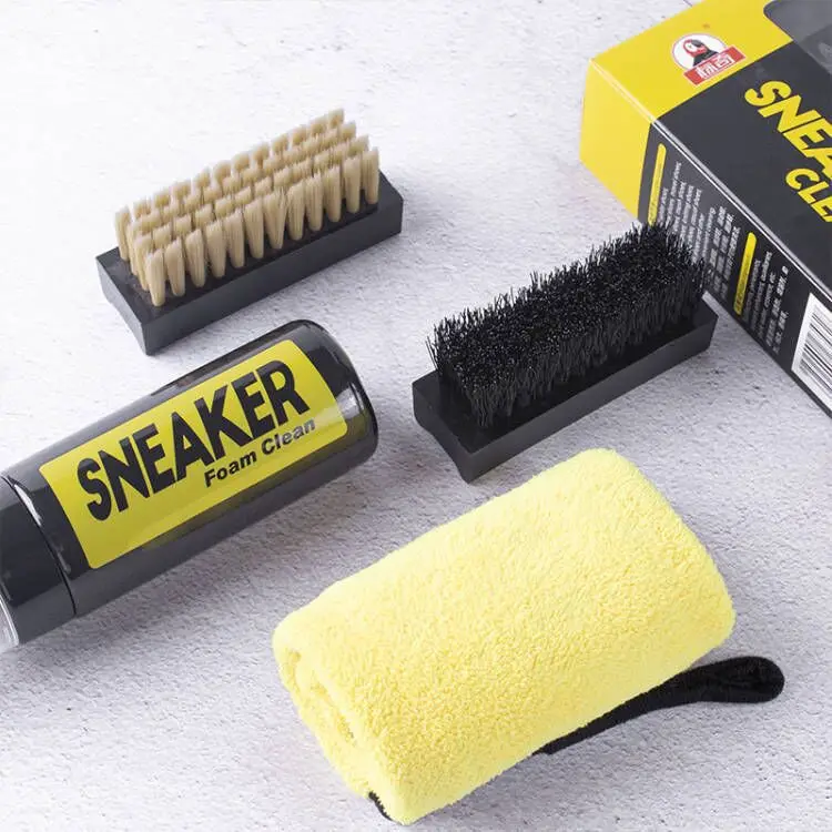 水なしフォームスニーカークリーナー 150 ミリリットル靴ク - Sneaker Shoe Care Kit のレビューと価格